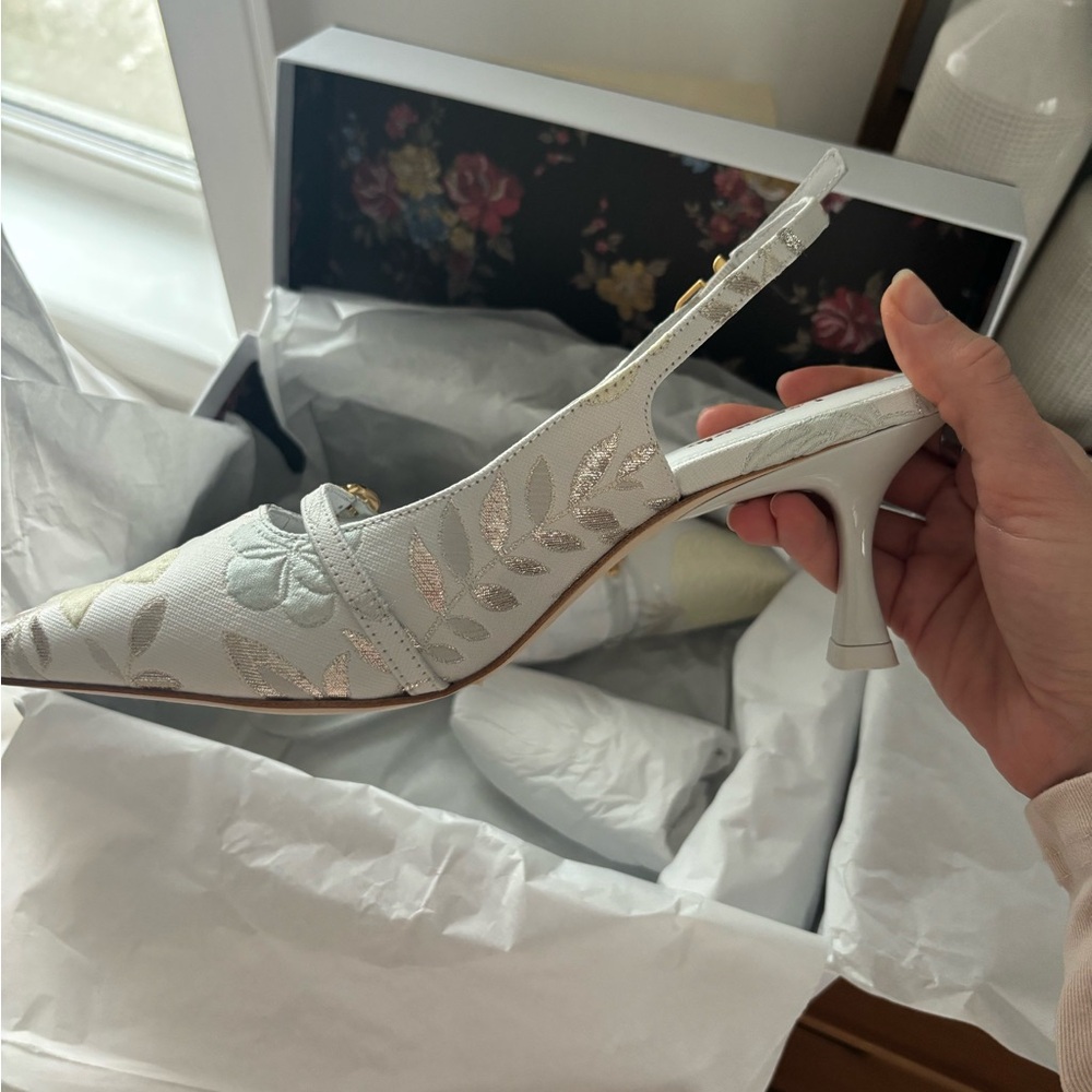 Larroude x Markarian Ines Pump